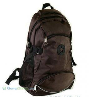 深圳手袋厂专业定制双肩背包与旅行背包，为传媒广电行业提供高品质皮具解决方案